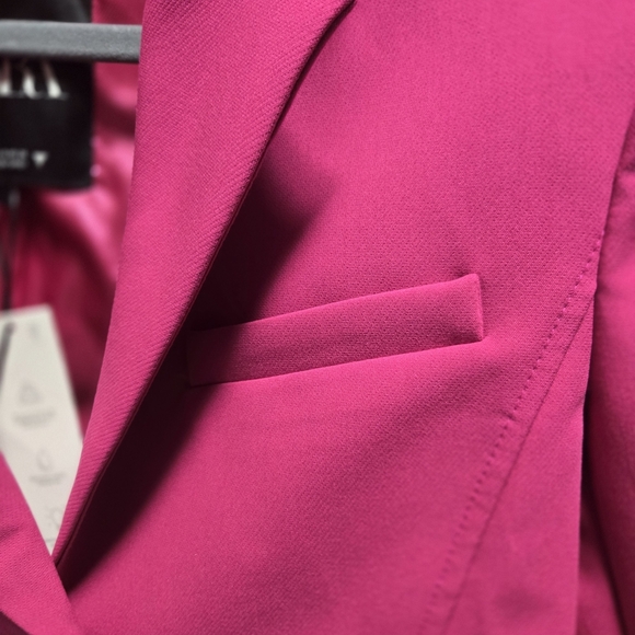 NWT ZARA ,Elegant Pink Cropped Blazer. Size XS - Picture 4 of 10